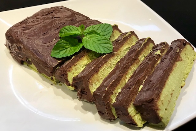 Healthy Chocolate Peppermint Slice